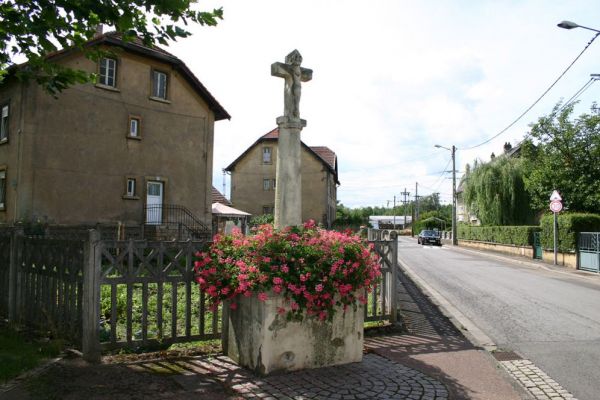 Le Calvaire, place de la Paix