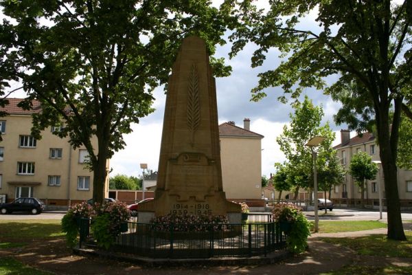 Ancien Monument aux Morts